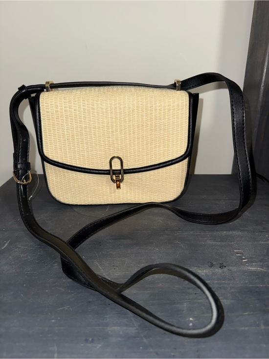 Handbags - Black and Cream Crossbody Shoulder Bag